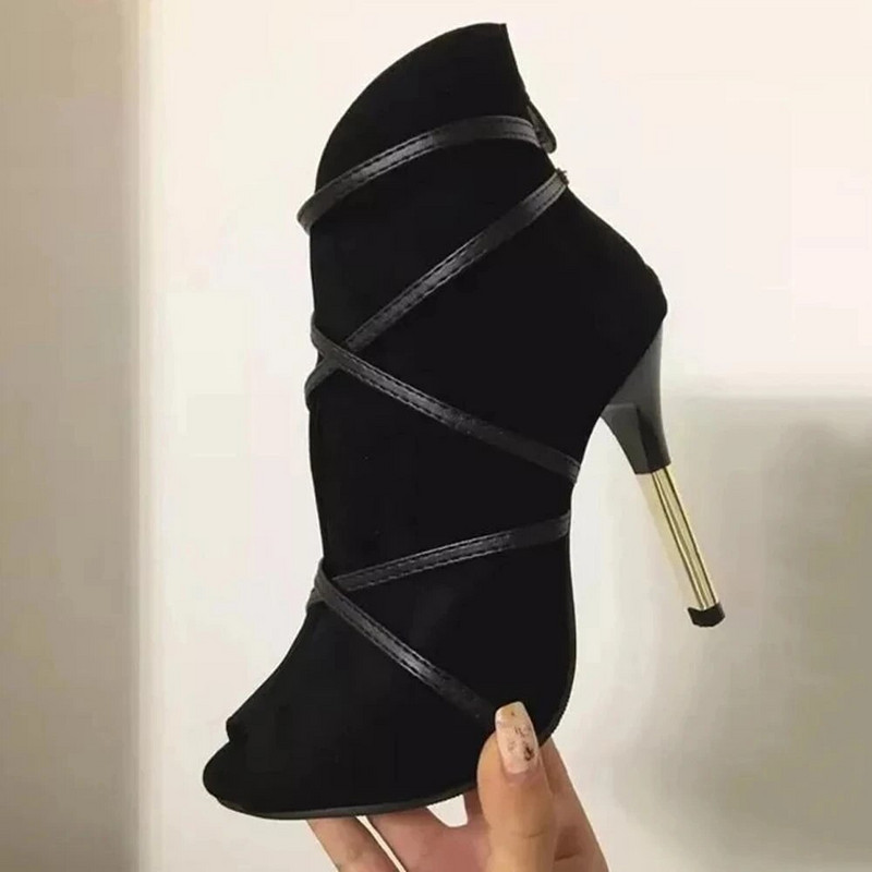 2022. g. sieviešu siksniņas. Modes sieviešu apavi ar augstpapēžu pirkstgaliem, sieviešu apavi ar plāniem papēžiem vasarā, jauna krusteniska siksna vienkrāsains