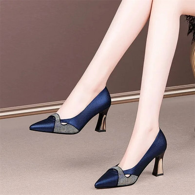 2023 Női Klasszikus sötétkék kristály ragyogó magassarkú cipő Női tavaszi és nyári kényelem stílusos pumpák Mulheres