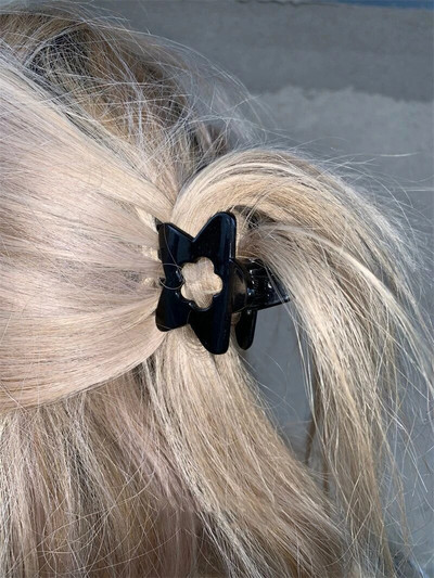 Μαύρο Pentagram Star Hollow Flower Κλιπ μαλλιών για γυναίκες Sweet Trend Aesthetics Mini Hair Claws Harajuku Y2k Hair Accessories Gift