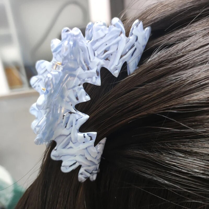 HANGZHI Flower dobi ģeometriski acetāta krāsas haizivju matu nagi, sievietes, meitenes, 2022. gada atsperes, jaunas matu sprādzes, moderni galvas aksesuāri