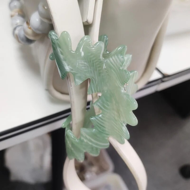 HANGZHI Flower dobi ģeometriski acetāta krāsas haizivju matu nagi, sievietes, meitenes, 2022. gada atsperes, jaunas matu sprādzes, moderni galvas aksesuāri