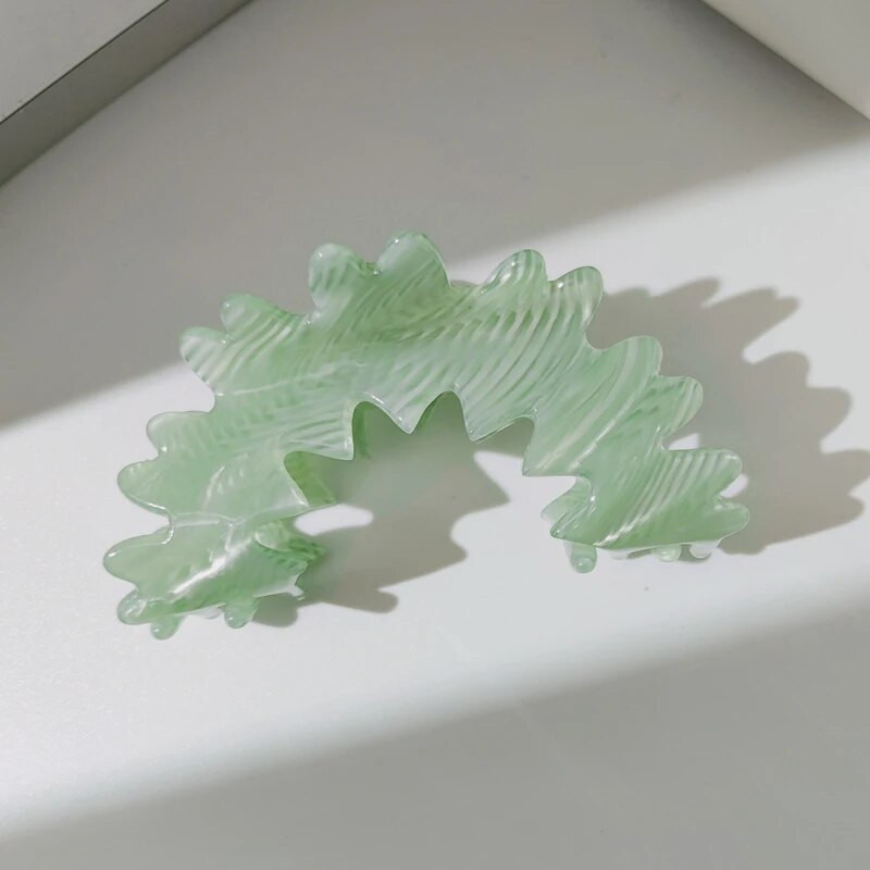 HANGZHI Flower dobi ģeometriski acetāta krāsas haizivju matu nagi, sievietes, meitenes, 2022. gada atsperes, jaunas matu sprādzes, moderni galvas aksesuāri