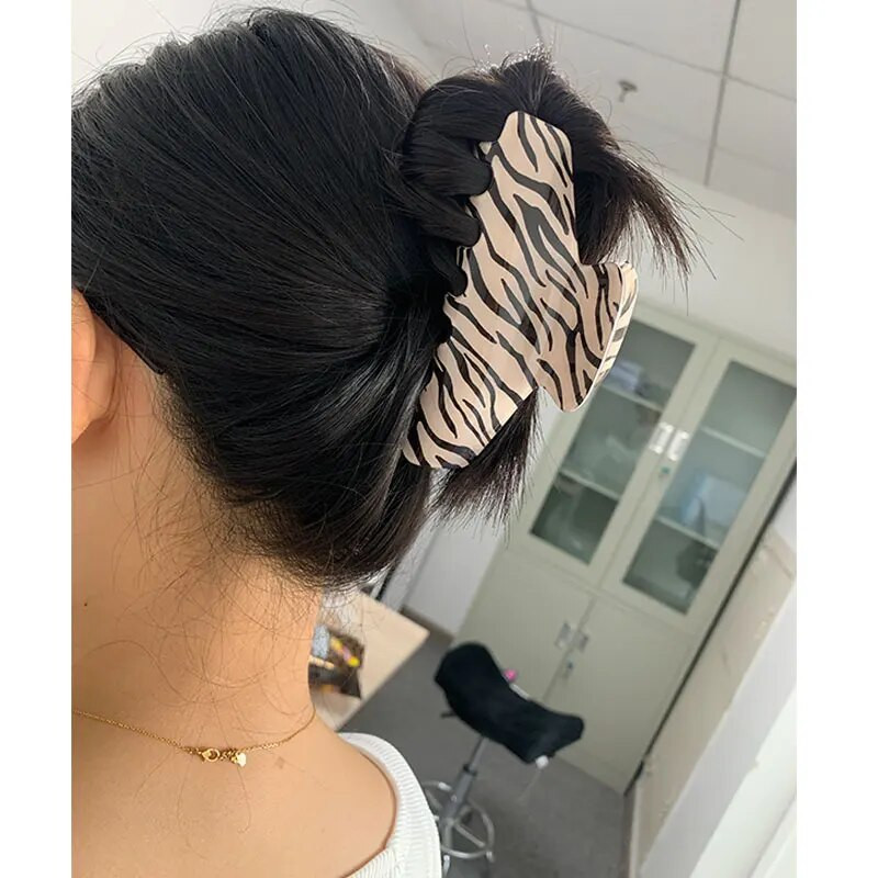 Zebra matu sprādze Zaļā purpura piena raksta liela matu nagi sievietēm Moderni rotaslietas galvas aksesuāri HUANZHI 2022 한국 INS 머리핀