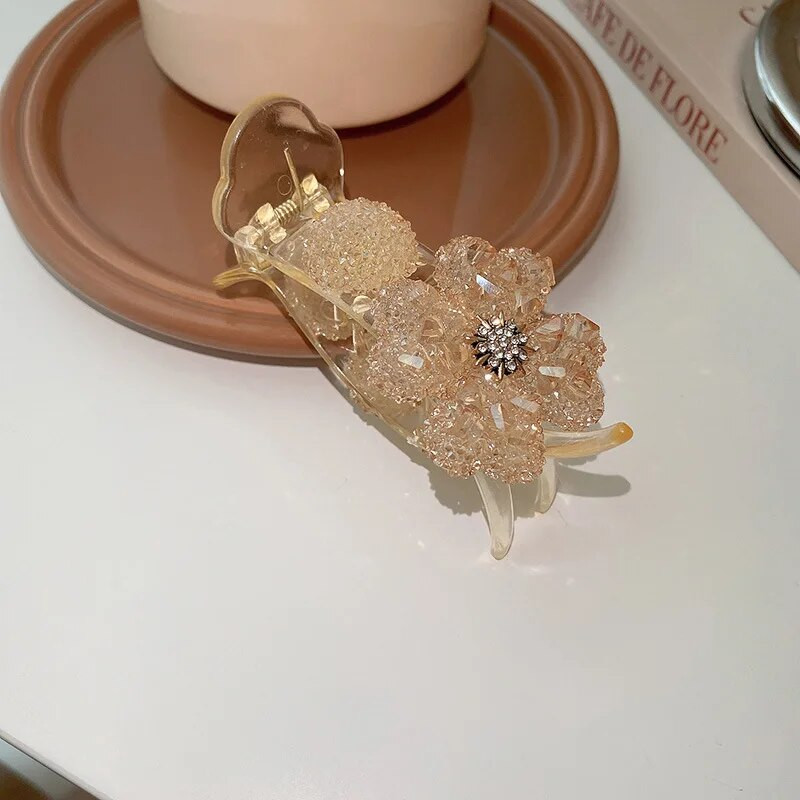 Pērļu ziedu matu tērpi sievietēm Bumbu galvas cirtaini mati Haizivs Rhinestone matu sprādze Augsta zirgaste Modes matu aksesuāri sievietēm