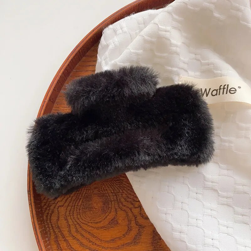 2023. gada jauns, liels plīša taisnstūrveida satvērējs, sieviešu zirgastes spīle, moderns, saldais haizivis, meiteņu matu aksesuāri