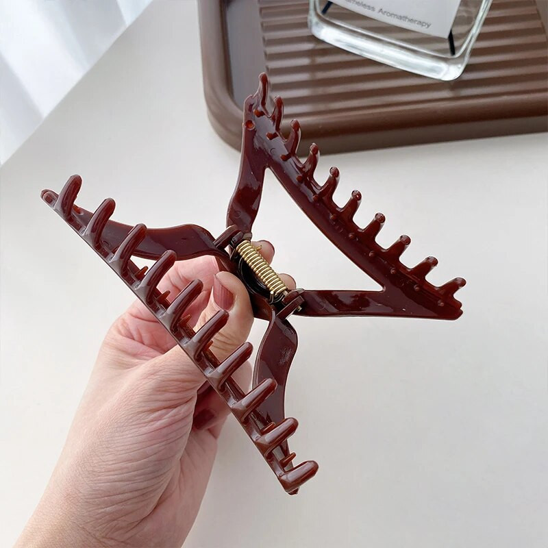 Безплатна доставка 2023 Корейска мода Нова 11.3CM голяма триъгълна фиби Шапки Смола Сладка щипка за коса Аксесоари за жени Момичета