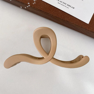 Vintage Coffee Hair Claws Μοντέρνα γεωμετρικά κούφια κλιπ για τα μαλλιά Crab Barrettes Shark Clip Αξεσουάρ μαλλιών για γυναίκες για πάρτι