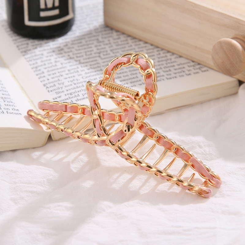 IPARAM 2021 New Ins Metal HollowGeometric Hair Claw Ladies Cross Crab Bath Clip For Women Fashion Girl Headwear