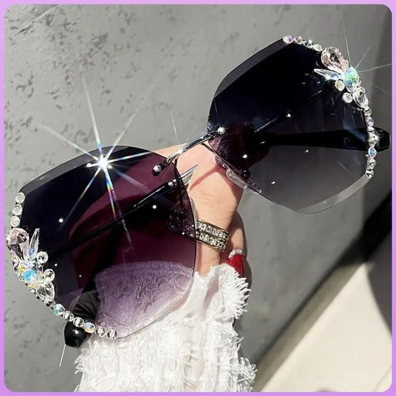 Sunčane naočale bez okvira za žene Ljetne sunčane naočale s UV zaštitom s dijamantima Vintage osobnost Sunčane naočale za djevojke