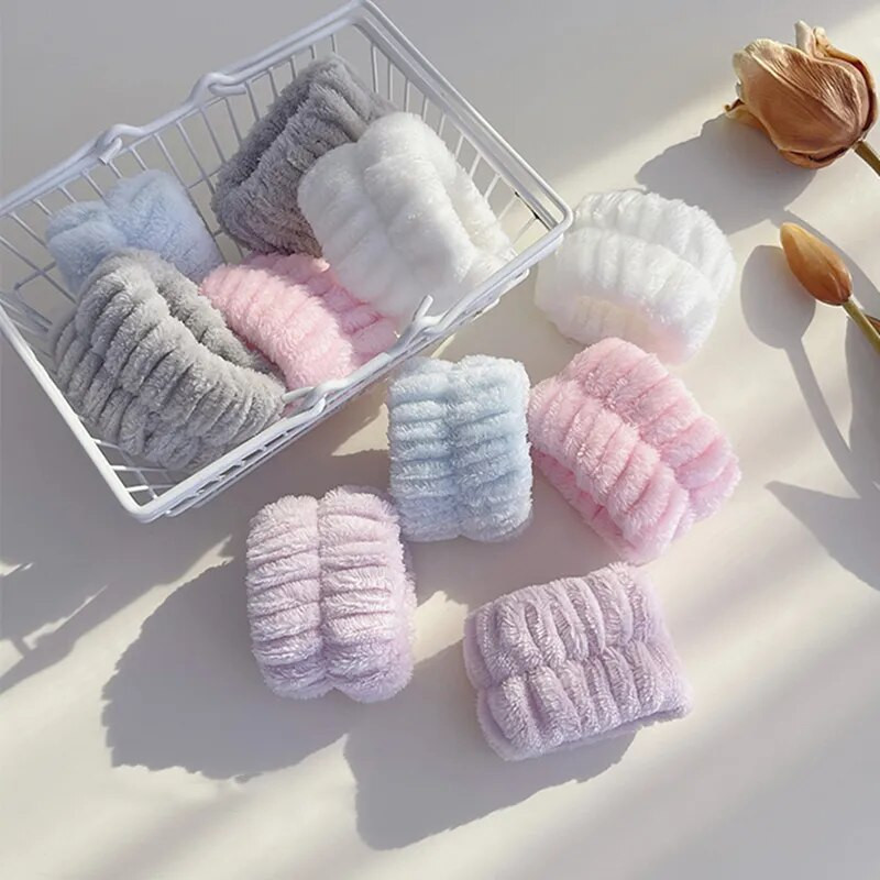 2 τεμάχια επαναχρησιμοποιήσιμη ζώνη καρπού σπα Μαλακά βραχιολάκια πετσετών μικροϊνών για πλύσιμο προσώπου Γυναικεία κοριτσίστικη γιόγκα για τρέξιμο αθλητική ζώνη καρπού