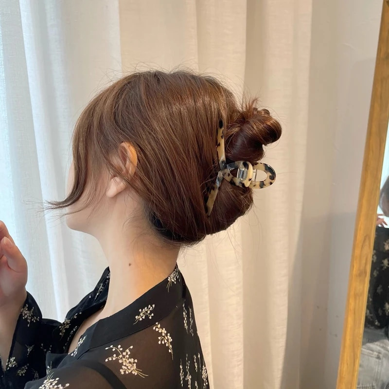 Bilandi Κομψή λεοπάρ στάμπα Κλιπ μαλλιών Μεγάλο κλιπ οξικής αρπαγής Ρετρό νύχια μαλλιών για γυναίκες Αξεσουάρ μαλλιών Styling μαλλιών