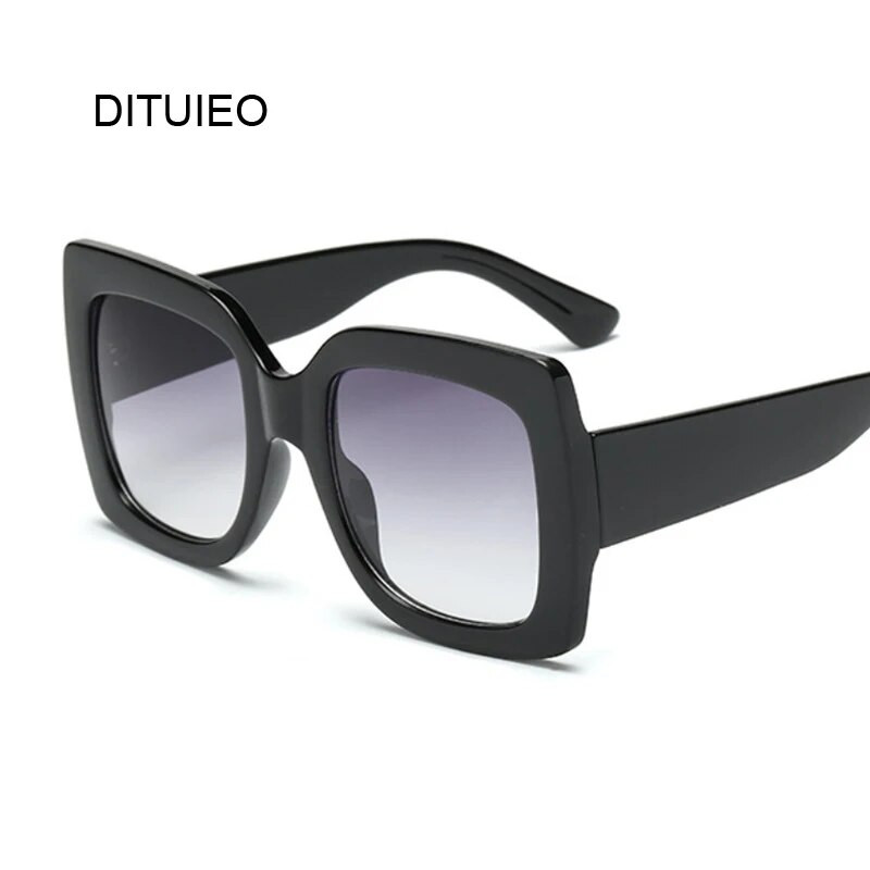 Suured ruudukujulised päikeseprillid Naine Bränd Disainer Läbipaistvad läätsed Päikeseprillid Naistele Kolmevärvilised Suure raamiga Peo prillid Oculos