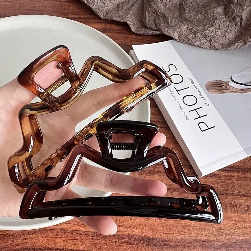 Moda jednostavna korejska geometrija valovita kopča za kosu ukosnica 2023 Trendy Design Personality Retro ženska pokrivala za glavu s kandžama za kosu Veleprodaja