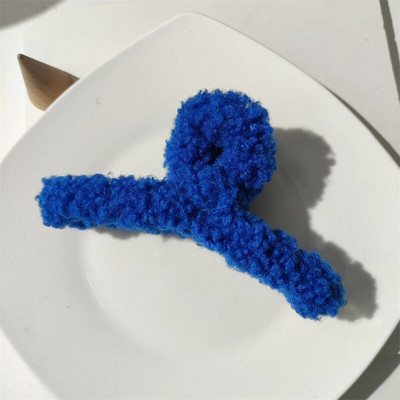 HANGZHI Color Lambswool Hair Clip Retro Dragon Fruit Color Shark Hair Claw για γυναίκες κορίτσια Φθινόπωρο 2022 Νέα αξεσουάρ μαλλιών