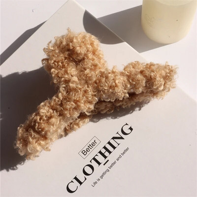 HANGZHI Color Lambswool Hair Clip Retro Dragon Fruit Color Shark Hair Claw για γυναίκες κορίτσια Φθινόπωρο 2022 Νέα αξεσουάρ μαλλιών