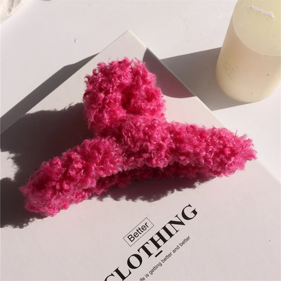 HANGZHI Color Lambswool Hair Clip Retro Dragon Fruit Color Shark Hair Claw για γυναίκες κορίτσια Φθινόπωρο 2022 Νέα αξεσουάρ μαλλιών