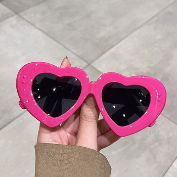 2023 Нова мода ретро слънчеви очила във формата на сърце Женски парти сенници Маркови дизайнерски индивидуални очила Lady Cat Eye Gafas UV400