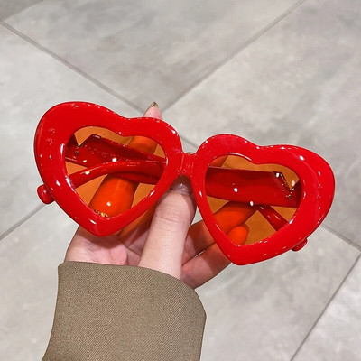 Nove modne vintage sunčane naočale u obliku srca za 2023. Ženske sjenila za zabave Dizajnerske marke Osobne naočale Lady Cat Eye Gafas UV400