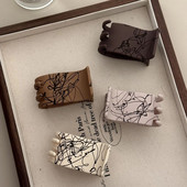 Juuksenõelad ja -klambrid aksessuaarid küünised naistele tüdruk matt must Krabi vintage populaarsed saagid trendikas juhtiv moe kpop uus