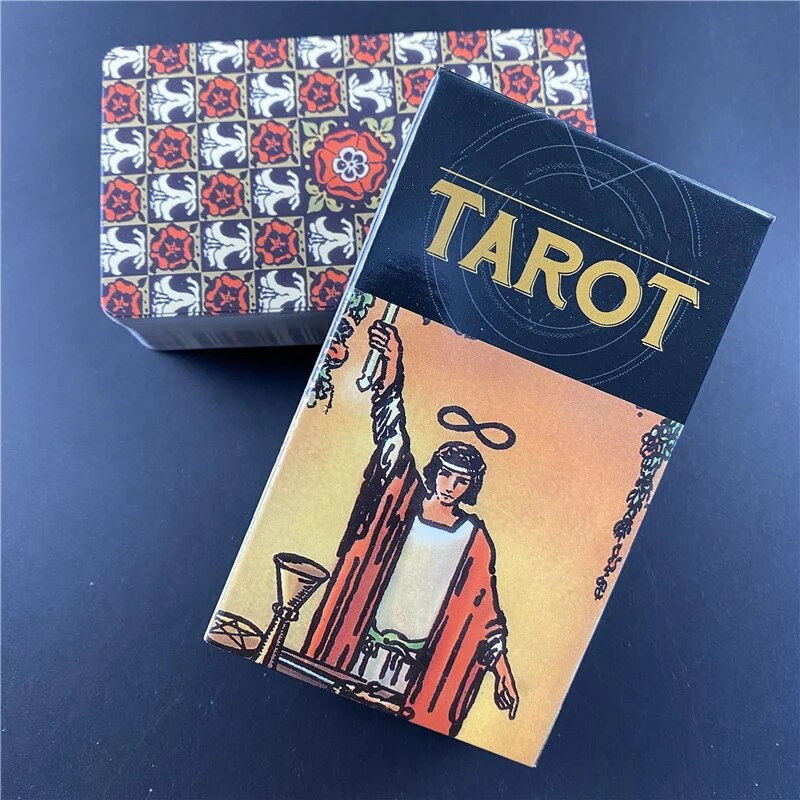 Jaunas Tarot Oracle kartes Interaktīvās galda spēļu kāršu spēles Ģimenes bāra dzeršanas spēle Spēlē ar ģimeni