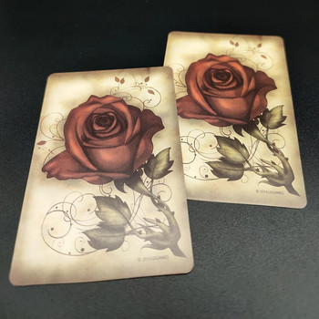 Ανακαλύψτε τα θαμμένα μυστικά In Under The Roses Under The Roses Lenormand Oracle Deck και οδηγός