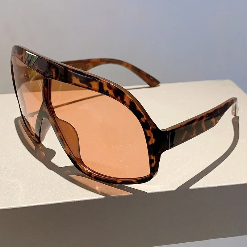 KAMPT Oversized Monoblock γυαλιά ηλίου 2023 Νέα γυαλιά γυαλιών εξωτερικού χώρου Candy Color Κομψά μοντέρνα γυαλιά προστασίας UV400 Γυναικείες αποχρώσεις