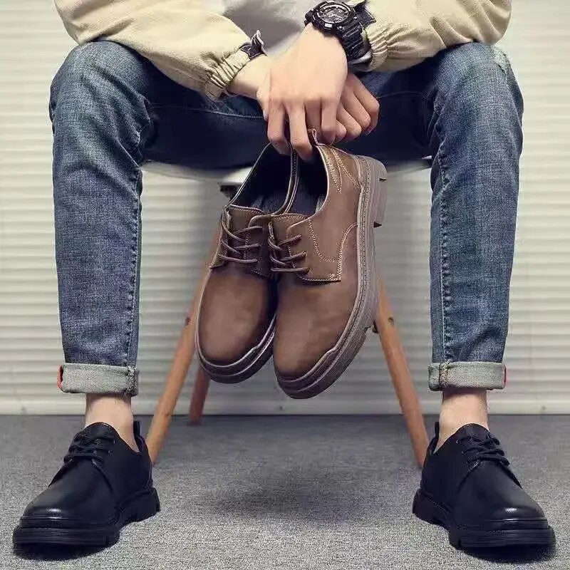 Retro darbiniai medvilniniai batai vyriški britiško stiliaus 2024 m. žiemos mados pliušiniai izoliaciniai patogūs žemi batai plokščiapadžiai lauko laisvalaikio batai