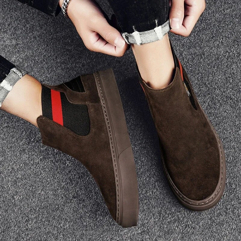 Meeste vintage Chelsea lühikesed saapad 2024, sügisene Briti stiilis mood Kerged libisemisvastased lamedad jalanõud vabaajaspordiks