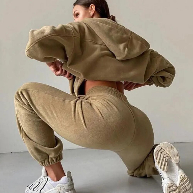 2023 Jesen Zima Ženske marke Trenirke od baršunaste tkanine Trenirke s kapuljačom Dukserice i hlače Prevelika sportska odjeća Dvodijelni set