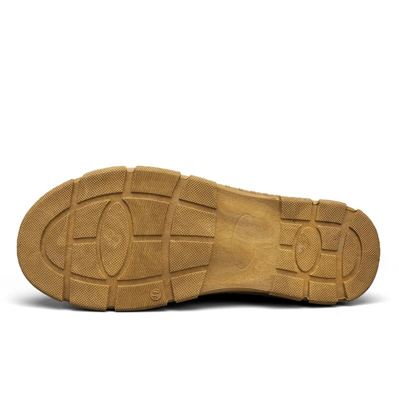 Uued sügis- ja talvised soojakaitse välistingimustes, keskmise kõrgusega puuvillased kingad Moodsad saapad plush lumesaabastega