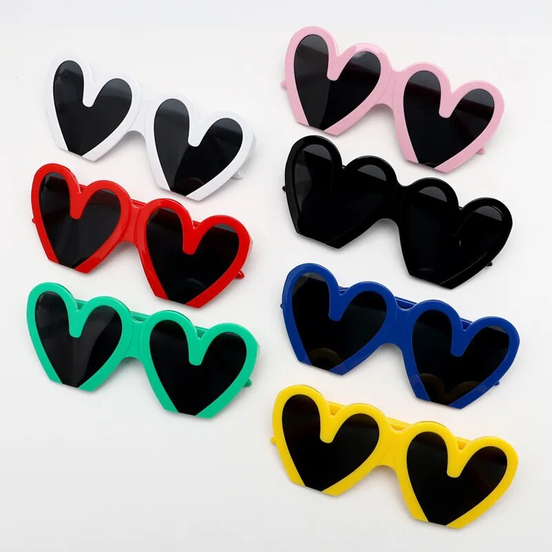 2023. Nove modne sunčane naočale za vanjsku upotrebu u boji slatka srca Žene Muškarci Vintage sunčane naočale za plažu Ženske sjenila u obliku srca UV400