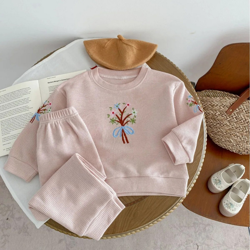 Novo proljeće 2024. Dječja majica s vezom od vafla s cvijećem za djevojčice + hlačice Slatki set odjeće za malu djecu, 2 komada dječje odjeće
