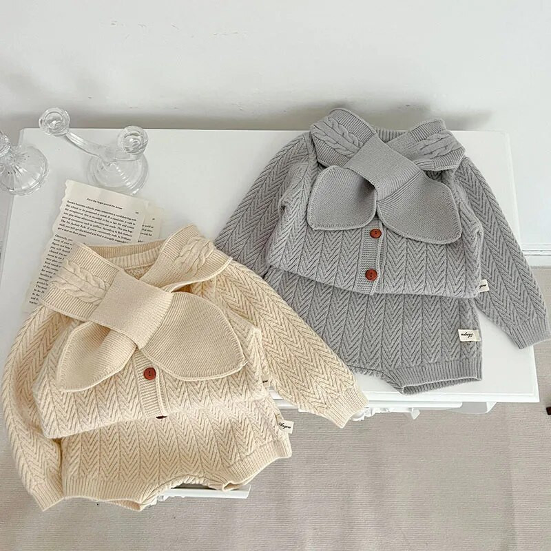 Rudens mazuļu meitenes apģērbu komplekts modes kokvilna jaundzimušo trikotāžas džemperis mētelis topi šorti šalle 3 gab. uzvalks mazuļa meitenes apģērbs 0-3 g.