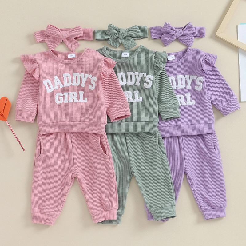 Modes Ziemas Bērnu Mazuļu Meiteņu Tērpi 3Gb Mīkstas vafeļu burtu izšuvumi ar garām piedurknēm Topi Bikses Galvas lentes Komplekts Mazu bērnu apģērbi