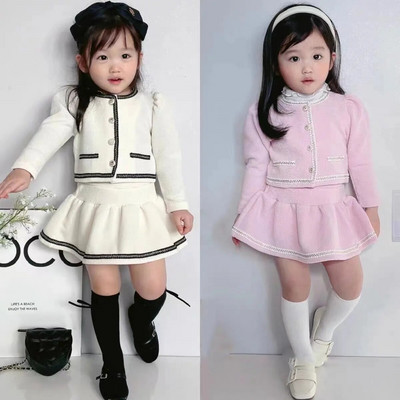 7027 Комплект бебешки дрехи 2023 Есен Нов малък ароматен костюм за момиче Жилетка Палто + къса пола Сладък костюм от две части
