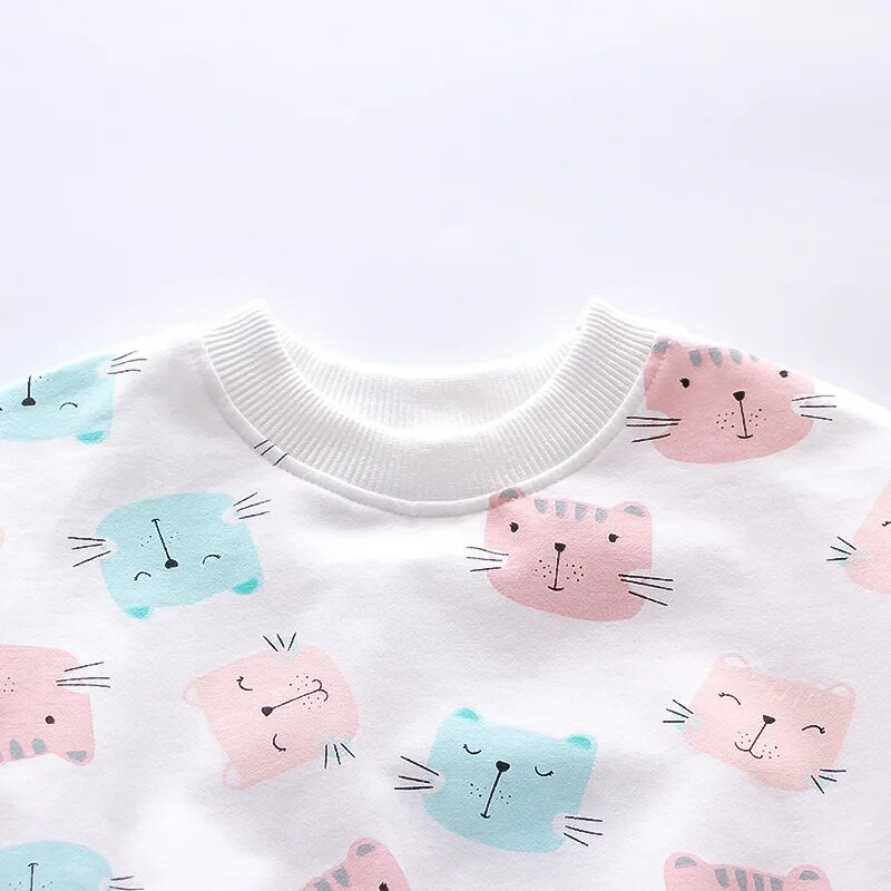 Bear Learder Baby Girl Drēbju komplekts Kokvilna Toddler Bērni Bērns Kaķis Karikatūra Džemperis Topi Bikses 2 gab. Uzvalki rudens rudens kostīms