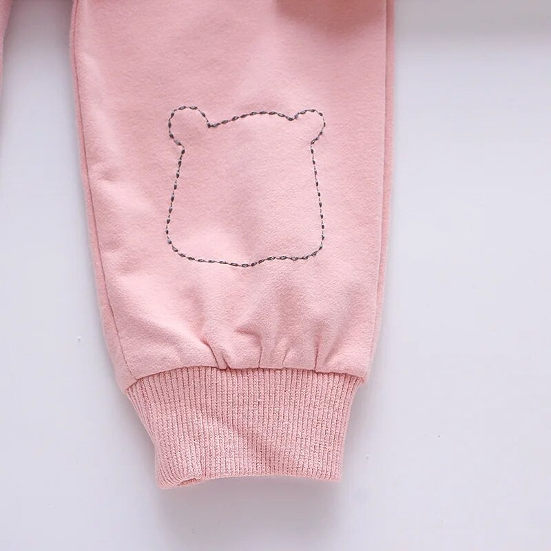 Bear Learder Baby Girl Drēbju komplekts Kokvilna Toddler Bērni Bērns Kaķis Karikatūra Džemperis Topi Bikses 2 gab. Uzvalki rudens rudens kostīms