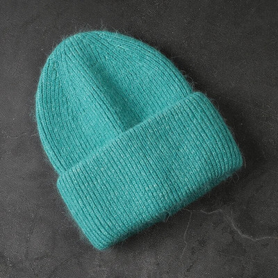 Truša kažokādas pupiņas Mīksta, silta, pūkaina ziemas cepure sievietēm Angoras trikotāžas cepure Skullies pupiņas Sieviešu pārsegs Sieviete adīta cepure