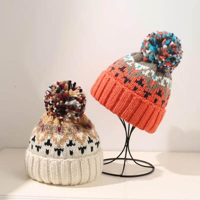 suusatamine Kašmiir Naise talvemüts Sügisnokad pompooniga Soe villane Skullies hulgimüük akrüülist nokamüts naiste talvemüts