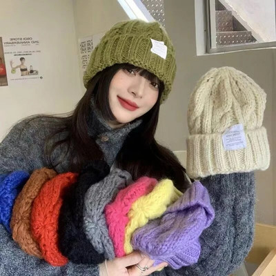 New Women`s Winter Hat 2023 Beanie Hats For Women Knit Cap Fashion Warm Wool Couple Cap Bonnet Woman Winter Twist Female Bonnet