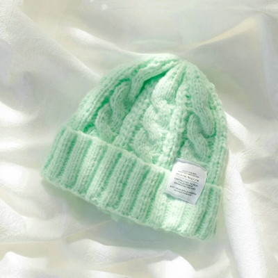 Nauja moteriška žieminė kepurė 2023 m. kepuraitės su snapeliu Moteriškos megztos kepuraitės madingos šiltos vilnos, poros kepuraitės, moteriai, žieminės spalvos, moteriškos dangos