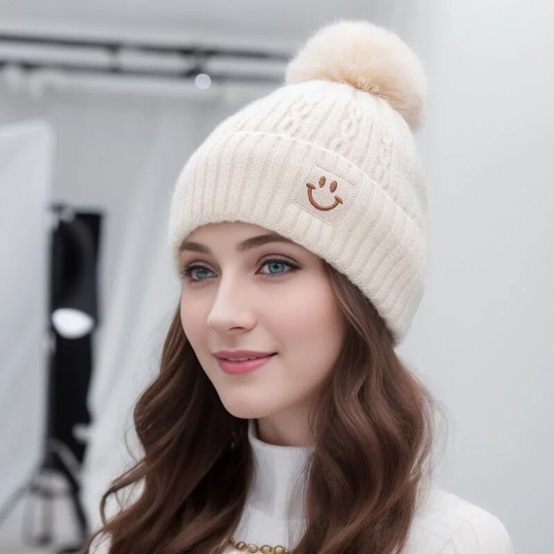 Lielas kažokādas Pom pom Beanie Cepure Vecāki Bērni Siltas Trikotāžas Ziemas Cepures Meitenes Zēni Īstas jenots Kažokādas Pompons Pupiņas Cepurītes