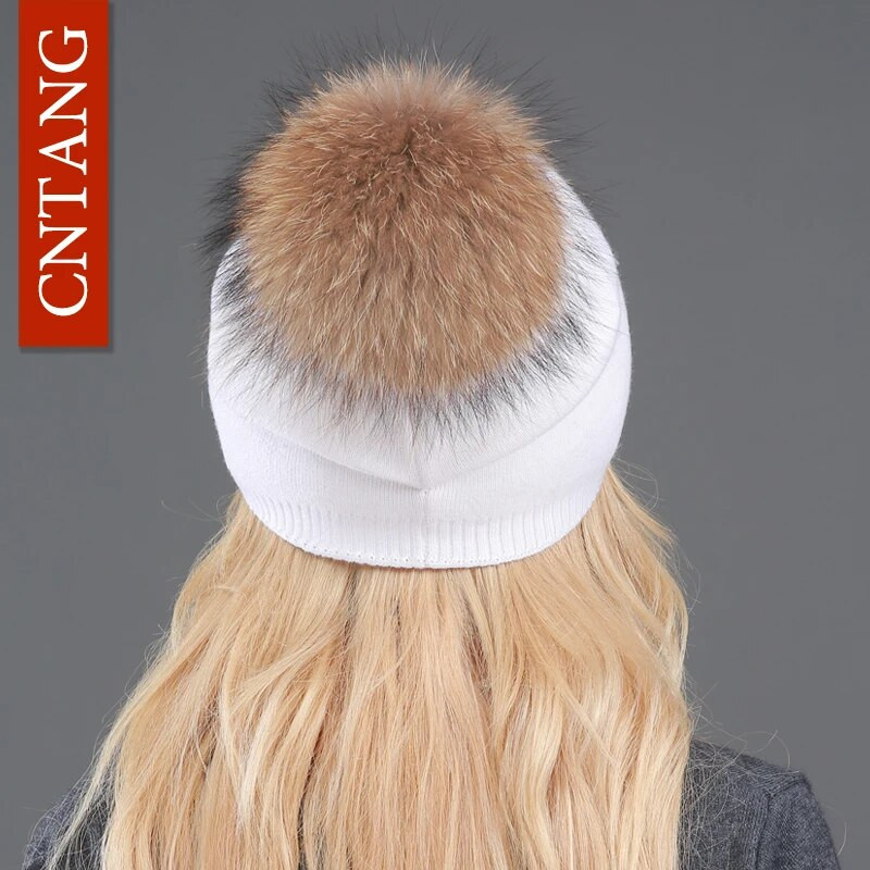 Rudens ziemas trikotāžas vilnas cepures sievietēm Modes pompons pupiņas kažokādas cepures sieviešu silti cepures ar dabīgu jenotu kažokādas cepuri