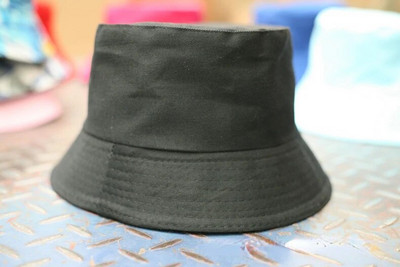 Lambavillast Unisex ämbrikübarad naistele Meestele Talvine õues päikesesirm Panama Fisherman Cap Letter Tikitud hulgimüük Chapeau