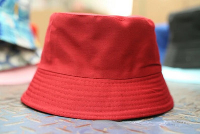 Lambavillast Unisex ämbrikübarad naistele Meestele Talvine õues päikesesirm Panama Fisherman Cap Letter Tikitud hulgimüük Chapeau