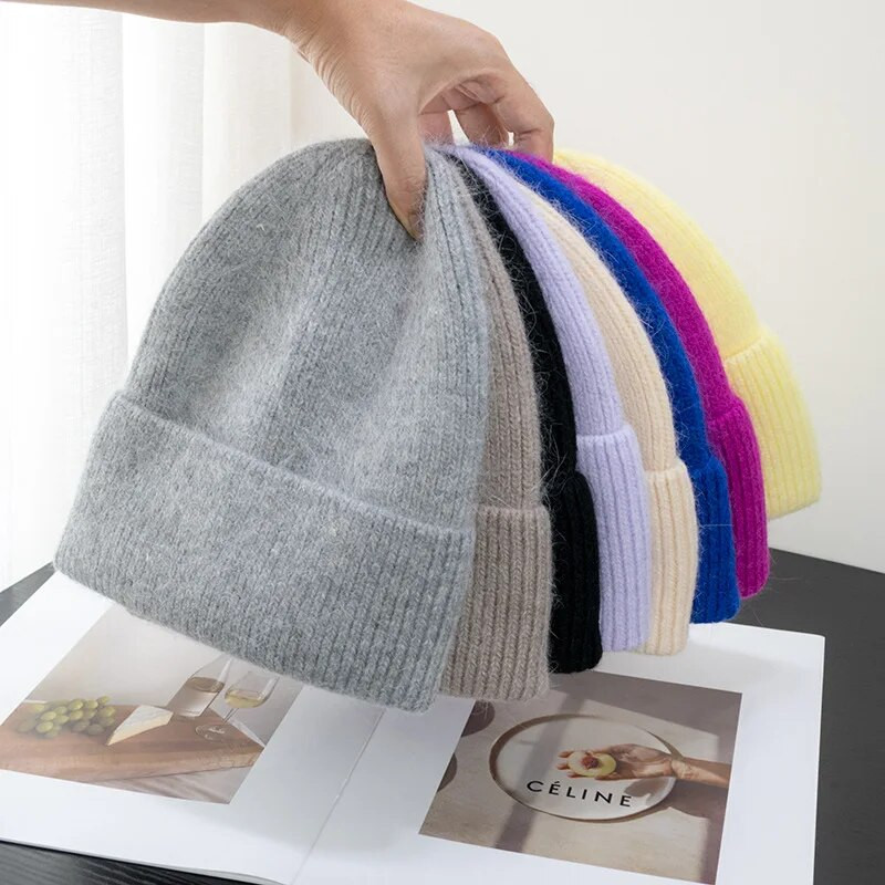 Jauna ziemas korejiešu versija Candy Krāsa Truša kažokāda Mode Vienkārša Baotou Cepure Sieviešu plīša Termiskā adīta Cepure Aukstā cepure Pulovera cepure