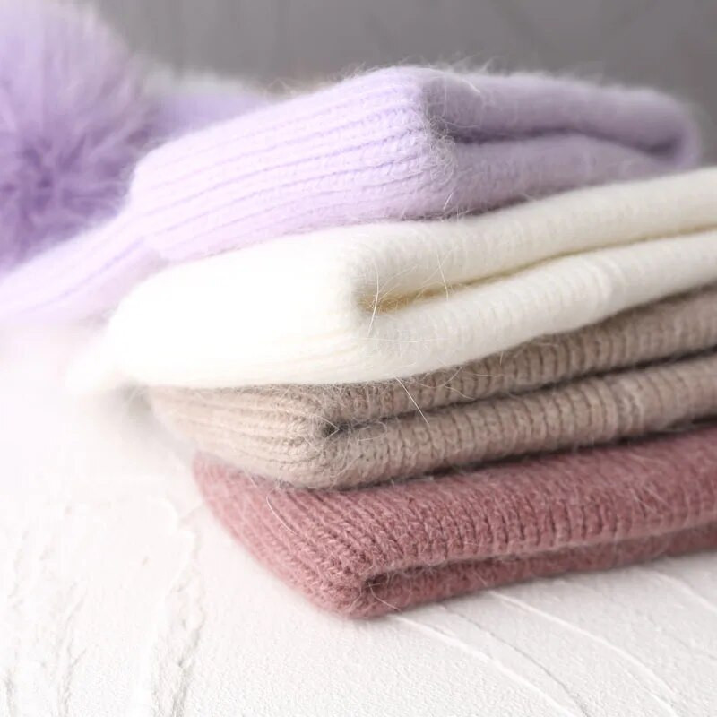 Jaunums Cepurēs Īstas lapsu kažokādas Cepures Sieviešu āra siltas Skullies Beanie Ziemas cepure sievietēm Truša trikotāžas biezā cepure Ziemassvētki