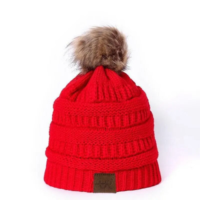 Karštas išpardavimas briaunota kepurė su snapeliu mada Pridėti kailiu pamušalu pompoms Žieminės kepuraitės moterims mergaitėms šilta stora kepurė Stilingas megztas kepurė
