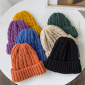 Jaunas Candy Colors Trikotāžas cepures sievietēm Kpop Style Twist Vilnas Beanie Cepure Rudens un ziemas sieviešu vāciņš Keep Warm Ziemas cepure