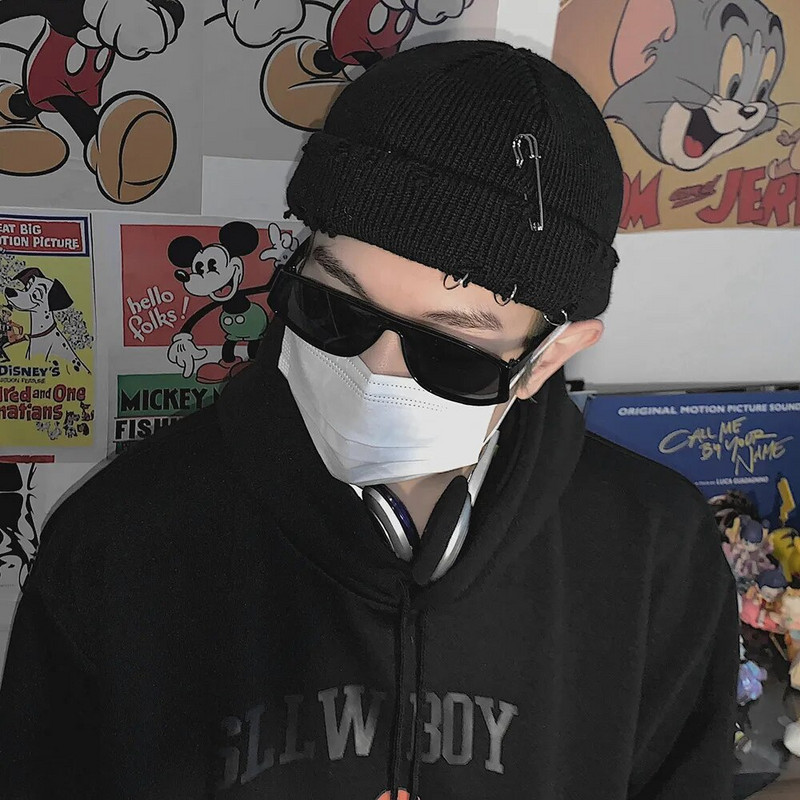 Ühevärviline silmkoeline müts Punk Hip Hop Beanid meestele Naistele Metallist Nõelrõngas Ääristeta Melon Kork Talvine Soe Heegeldatud Kapott Gorras